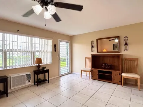 680 Horizons W Boynton Beach FL 33435