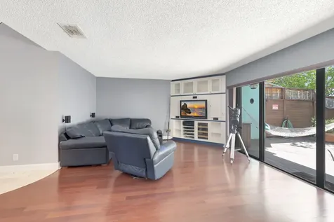 626 Mariners Way Boynton Beach FL 33435