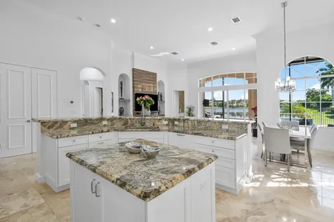 17929 Villa Club Way Boca Raton FL 33496