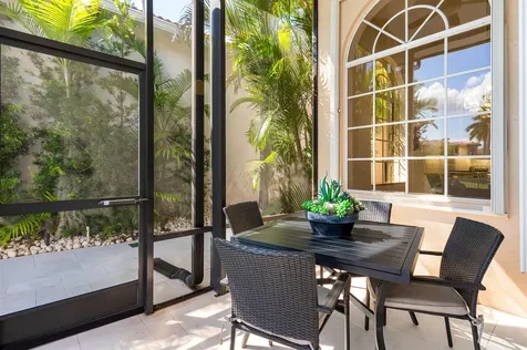 17929 Villa Club Way Boca Raton FL 33496