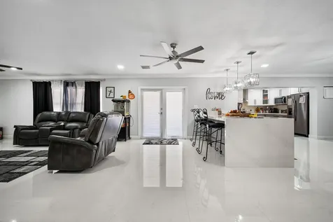 334 Se Avenue I Belle Glade FL 33430