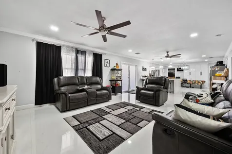 334 Se Avenue I Belle Glade FL 33430