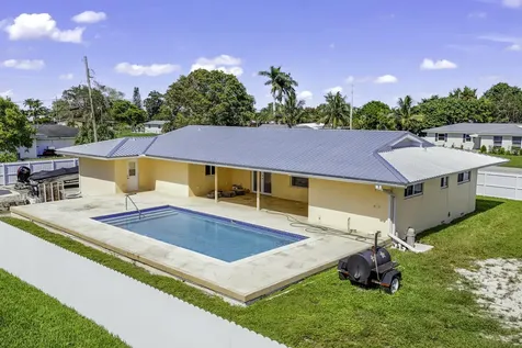 334 Se Avenue I Belle Glade FL 33430