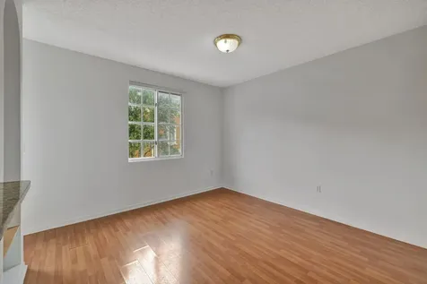 2911 Ne 185th Street Aventura FL 33180