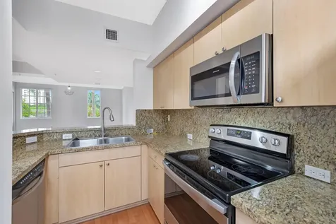 2911 Ne 185th Street Aventura FL 33180