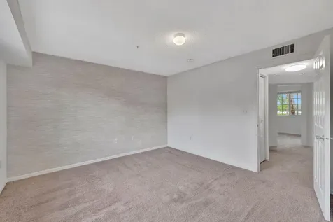 2911 Ne 185th Street Aventura FL 33180