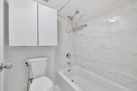 2911 Ne 185th Street Aventura FL 33180