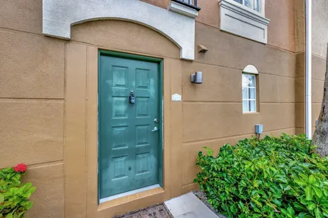 2911 Ne 185th Street Aventura FL 33180