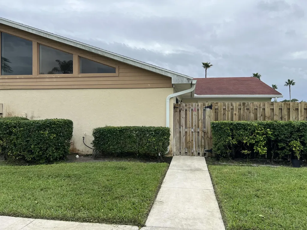 4345 Woodstock Drive West Palm Beach FL 33409