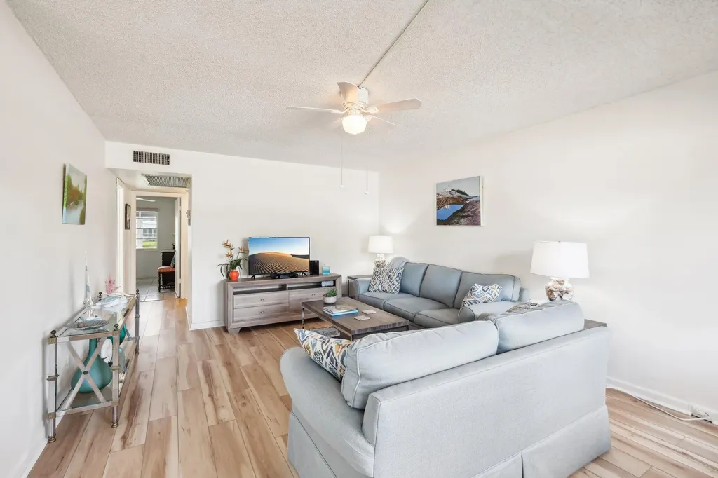 183 Northampton J West Palm Beach FL 33417
