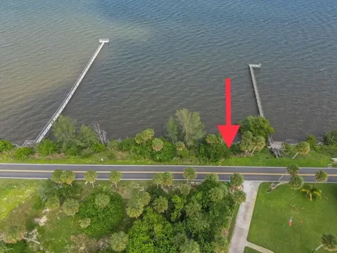 Tbd S Indian River S Drive Fort Pierce FL 34982