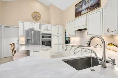 6806 Newport Lake Circle Boca Raton FL 33496