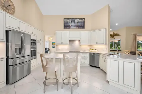 6806 Newport Lake Circle Boca Raton FL 33496