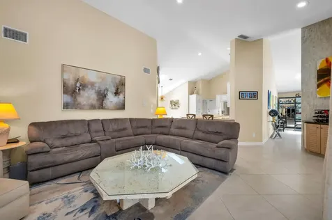 6806 Newport Lake Circle Boca Raton FL 33496