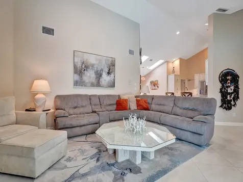 6806 Newport Lake Circle Boca Raton FL 33496