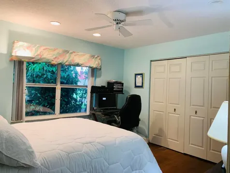 6806 Newport Lake Circle Boca Raton FL 33496