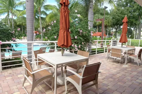 6806 Newport Lake Circle Boca Raton FL 33496
