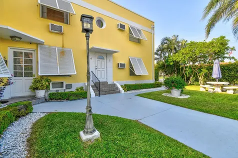 172 N County Road Palm Beach FL 33480