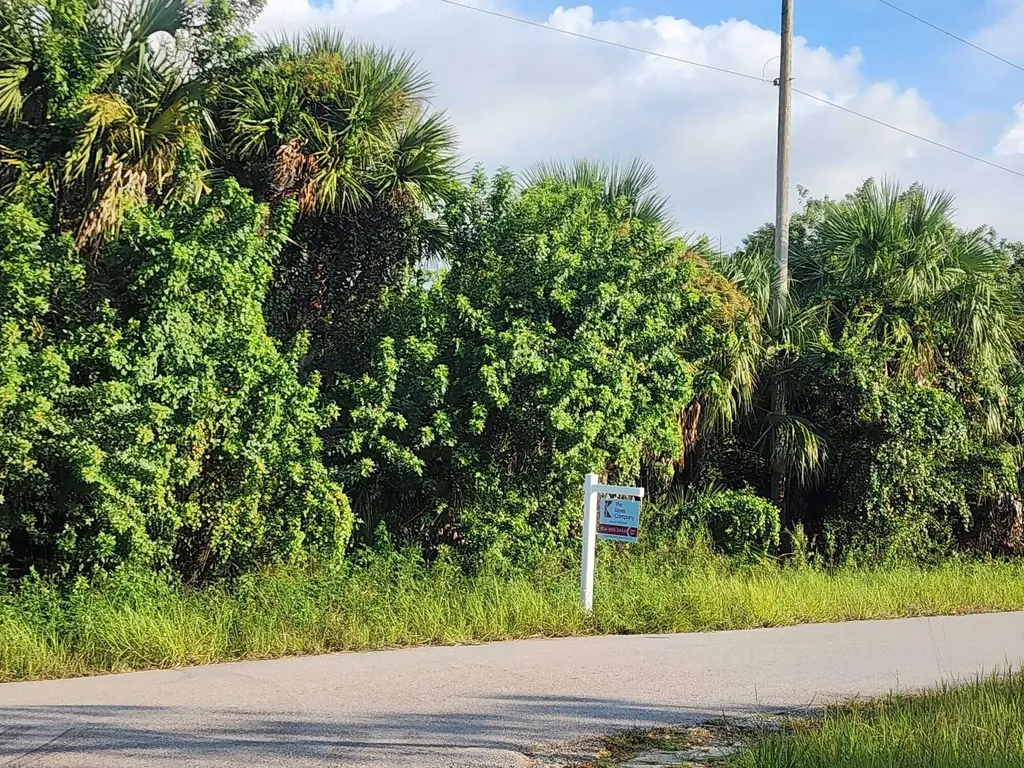 539 Osage Avenue Lehigh Acres FL 33974