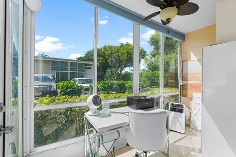 340 Horizons Boynton Beach FL 33435