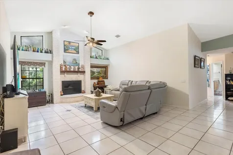 4429 Country Road Melbourne FL 32934