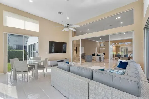 6388 Three Lakes Lane Boynton Beach FL 33437