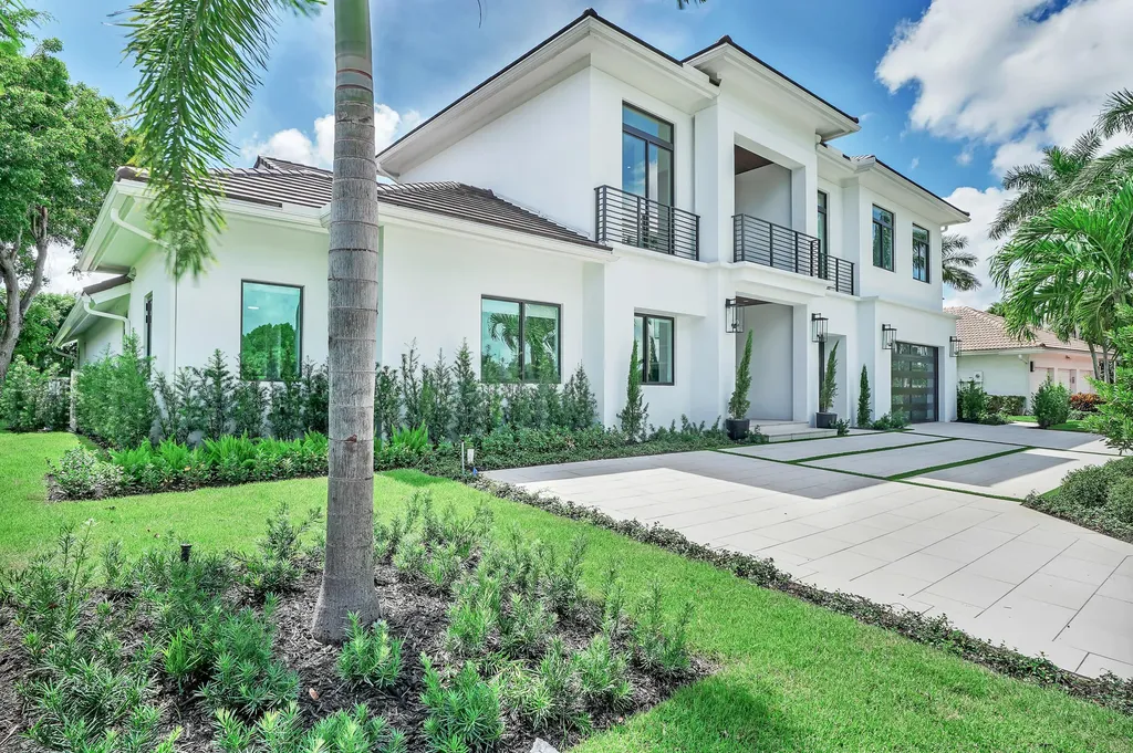 7412 Mandarin Drive Boca Raton FL 33433