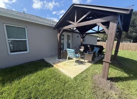 6106 Bamboo Drive Fort Pierce FL 34982