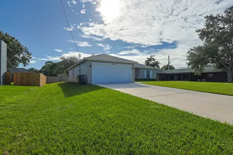 6106 Bamboo Drive Fort Pierce FL 34982