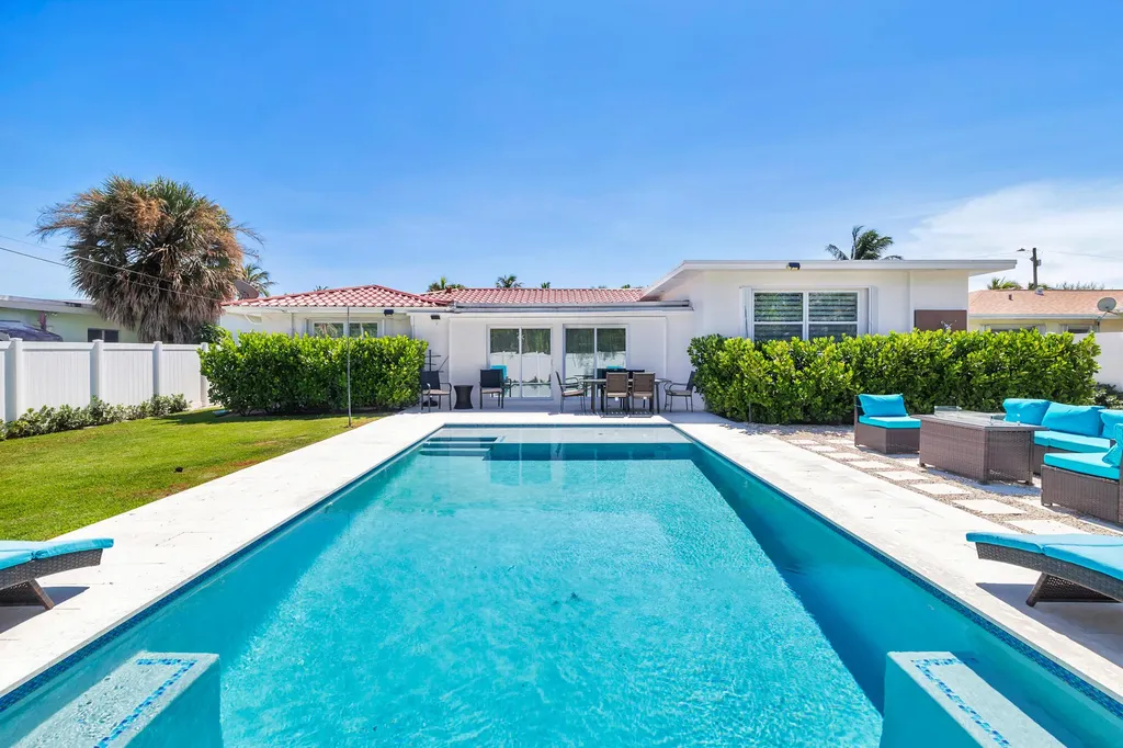 120 Bryn Mawr Drive Lake Worth Beach FL 33460