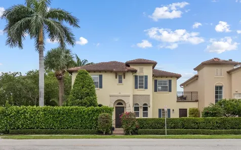 110 Via Floresta Drive Boca Raton FL 33487