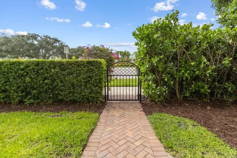 110 Via Floresta Drive Boca Raton FL 33487
