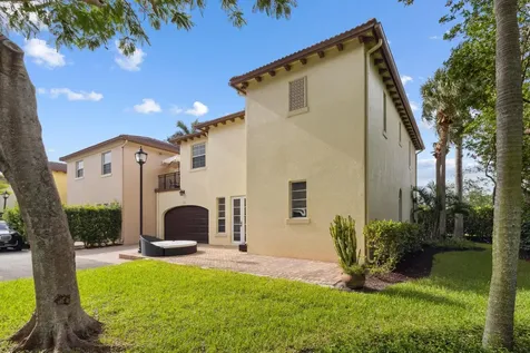 110 Via Floresta Drive Boca Raton FL 33487
