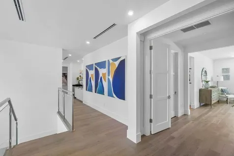 2737 Ne 18th Street Fort Lauderdale FL 33305