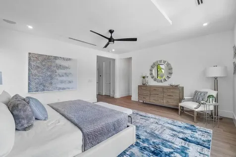 2737 Ne 18th Street Fort Lauderdale FL 33305