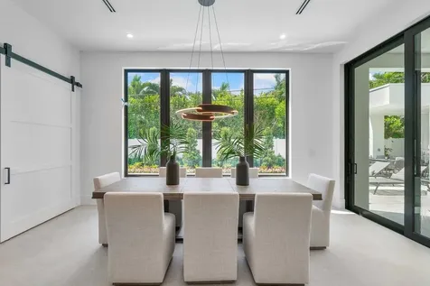 2737 Ne 18th Street Fort Lauderdale FL 33305