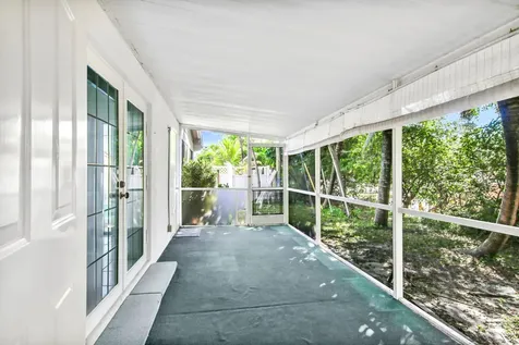 448 Sw 10th Avenue Boynton Beach FL 33435