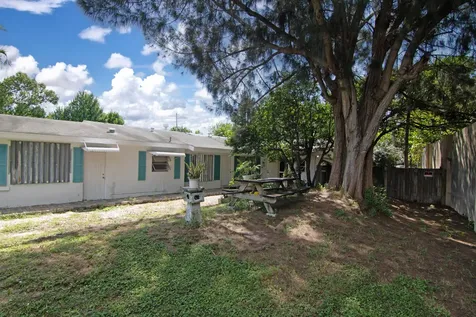 448 Sw 10th Avenue Boynton Beach FL 33435