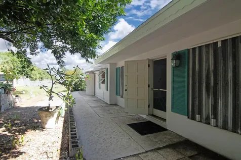 448 Sw 10th Avenue Boynton Beach FL 33435