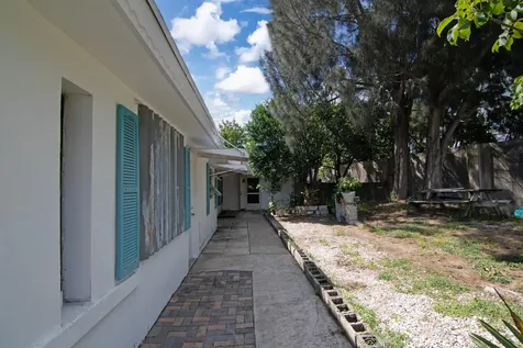 448 Sw 10th Avenue Boynton Beach FL 33435