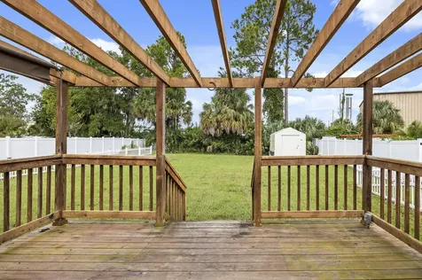 1657 Elkhart Circle Tavares FL 32778