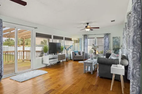 1657 Elkhart Circle Tavares FL 32778