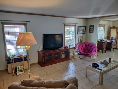 146 W Caribbean Port Saint Lucie FL 34952