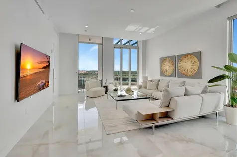 475 E Royal Palm Road Boca Raton FL 33432