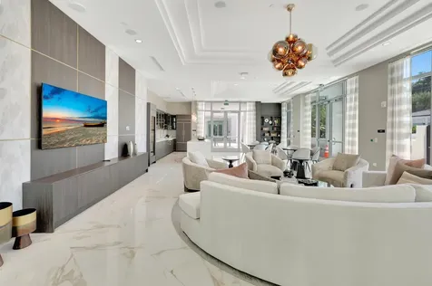 475 E Royal Palm Road Boca Raton FL 33432