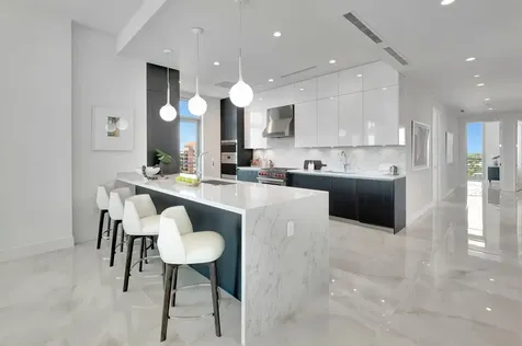 475 E Royal Palm Road Boca Raton FL 33432