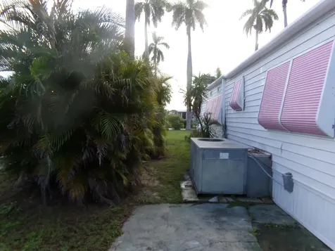 8903 Pine Street Boynton Beach FL 33436