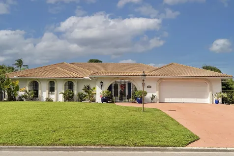 524 Muirfield Drive Atlantis FL 33462