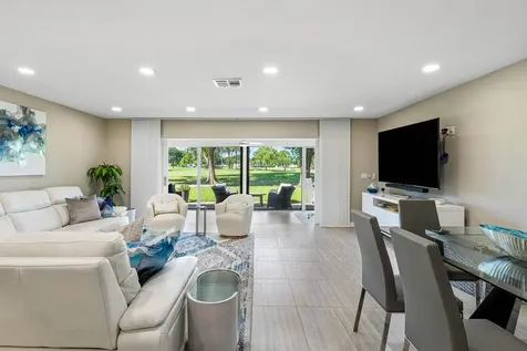 13 Westgate Lane Boynton Beach FL 33436