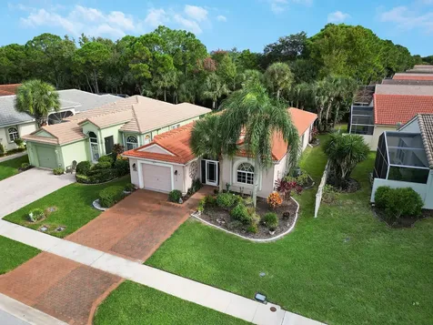 8228 Brindisi Lane Boynton Beach FL 33472